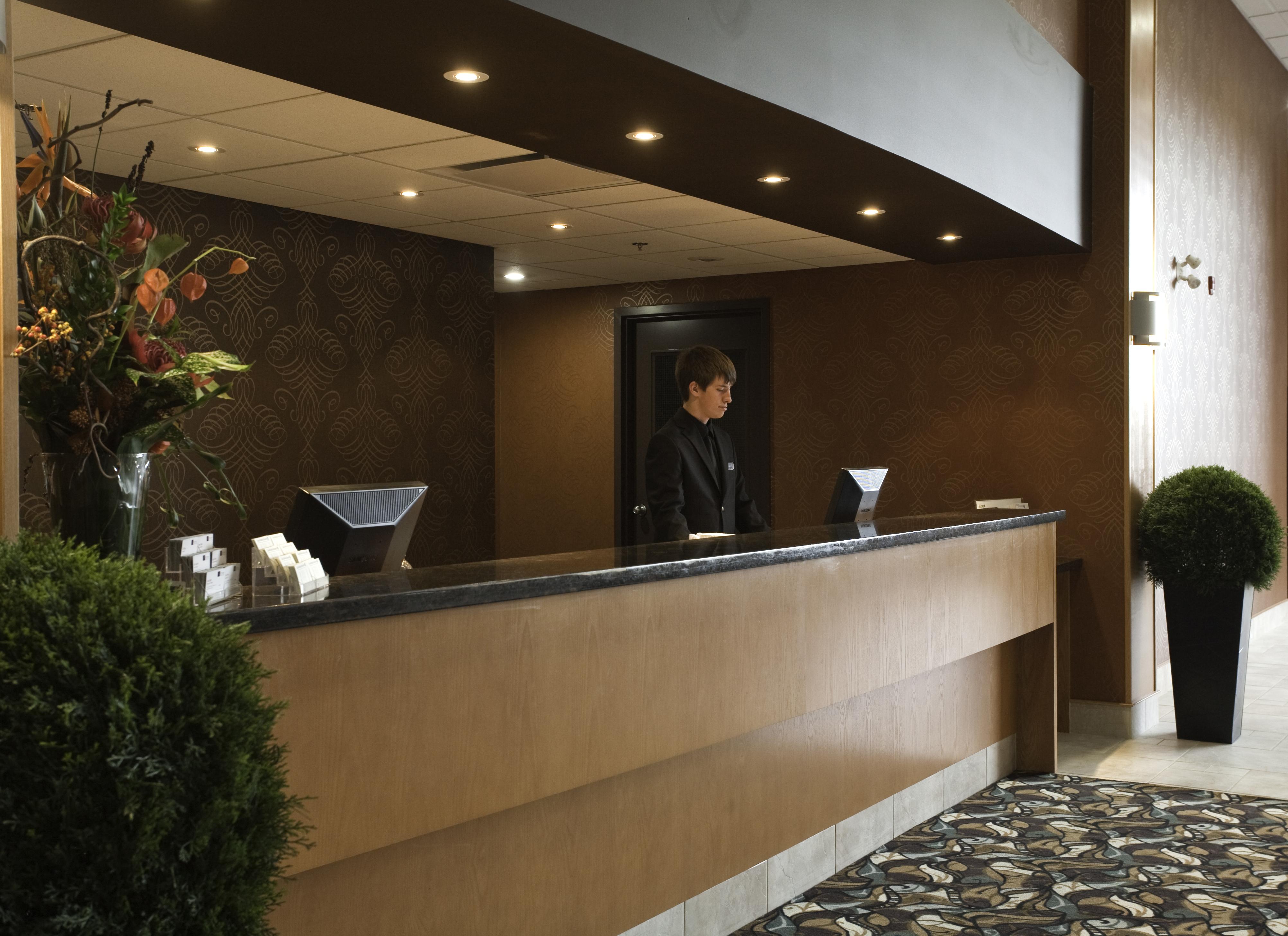 Coast Lethbridge Hotel & Conference Centre Eksteriør bilde