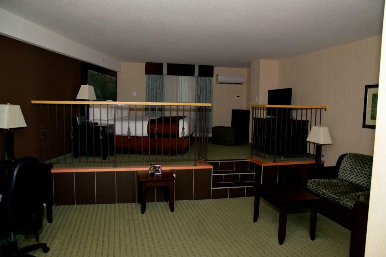 Coast Lethbridge Hotel & Conference Centre Eksteriør bilde